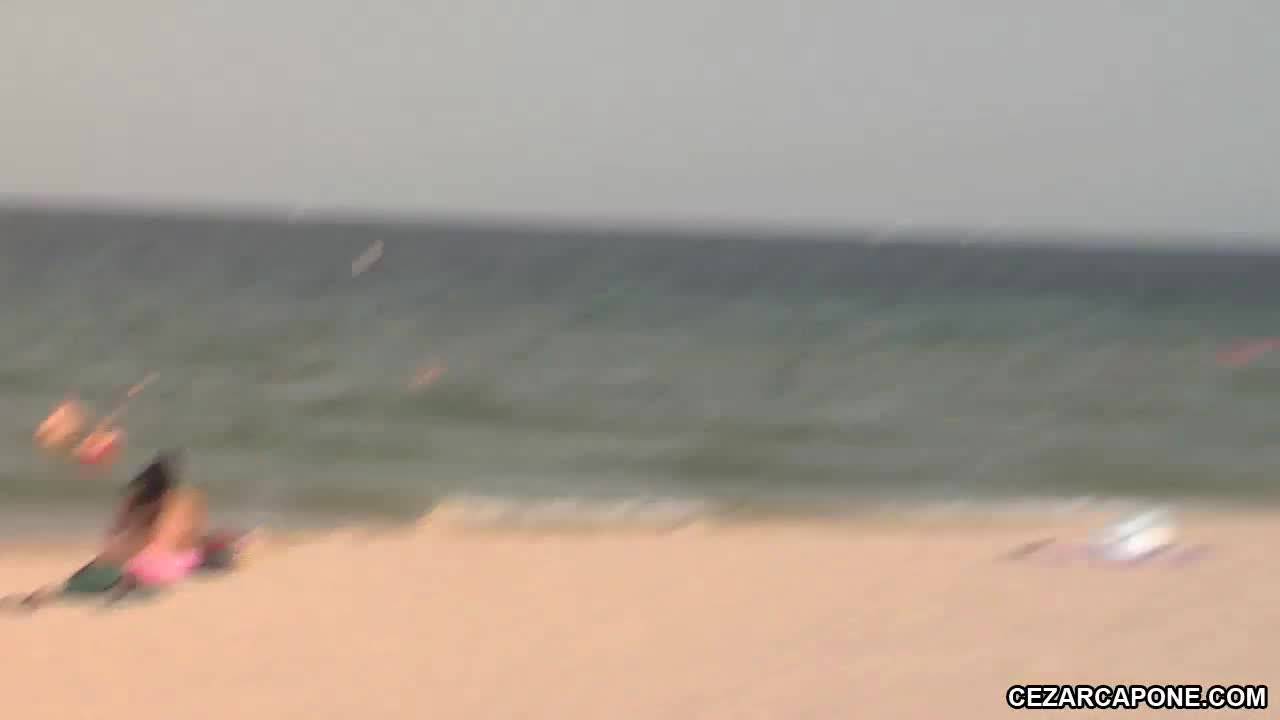 Пляжный пижон шикарно поимел тёлочку с пляжа