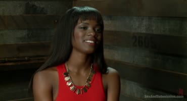 Негритянка Анна Фокс тащится от доминации в сексе