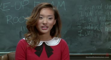 Азиатская студентка оказалась грубо трахнута 