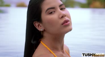 Анальный секс с новоиспеченной видео актрисой оливией