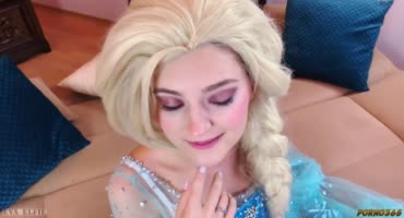  Диснеевская принцесска переходит на съёмки видео для взрослых