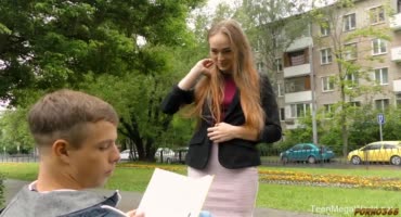 Русский пикапер применил свои способности на девчонке 
