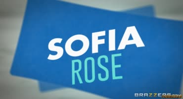 Популярная видео звезда софия роуз получила большую дозу масла