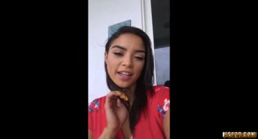 Девушка сняла на видео секс со своим парнем