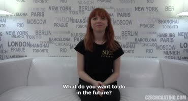 18 летняя чешская девушка на собеседовании согласилась на жмж