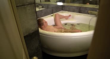 Проститутка из Москвы трахнула своего клиента в ванной 