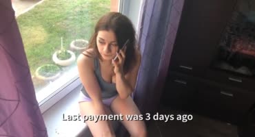 Проститутка из СПб соблазнила доставщика цветов на секс своими сиськами