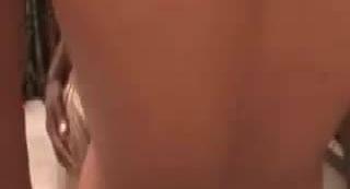 Длинноволосая Mercedes Carrera принимает свежую спермятину своей ненасытной вагиной